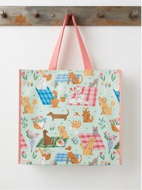 NWOT Adorable Dogs Reusable Tote Bag 🐾